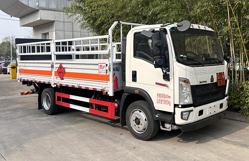 CLQ5127TQP6ZZ型氣瓶運輸車圖片