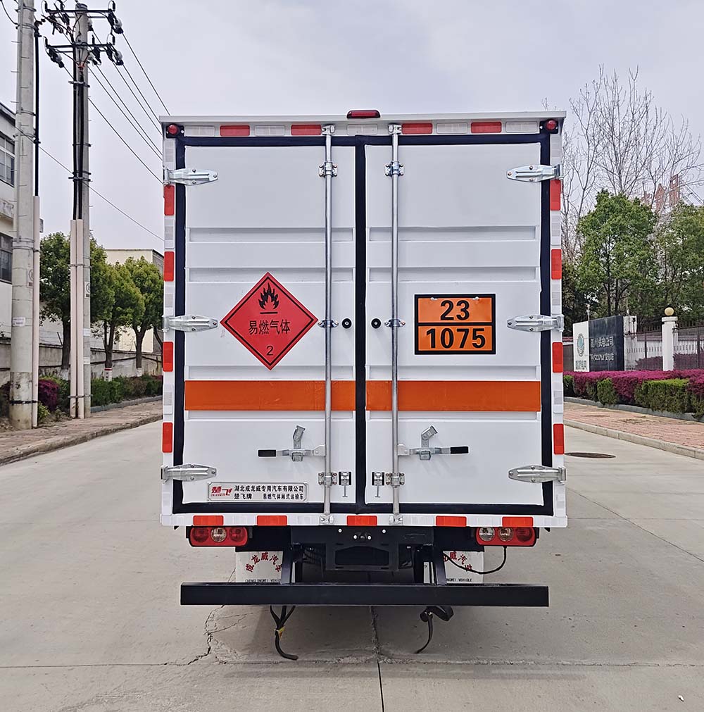 楚飛牌CLQ5031XRQ6S易燃氣體廂式運輸車公告圖片