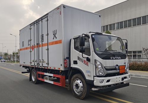 匯力威牌VVV5120XRYBJ6易燃液體廂式運輸車