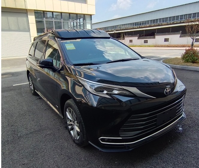 ZWW5030XSWSHEV2型混合動力商務(wù)車圖片