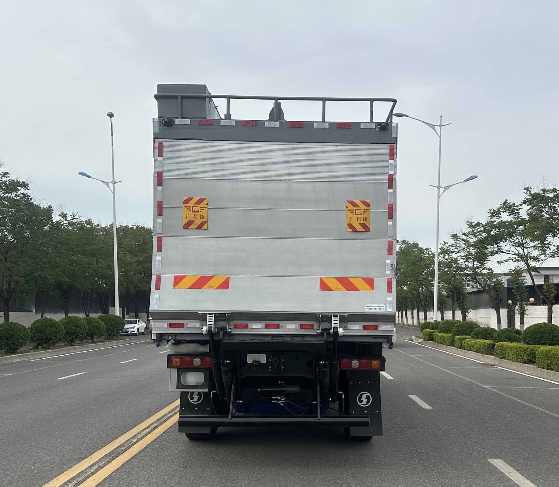 奈森聯(lián)合牌XNS5250XCB物資儲(chǔ)備車(chē)公告圖片