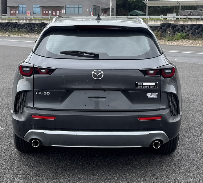 重特牌QYZ5021XGJHEV混合動力工具車公告圖片