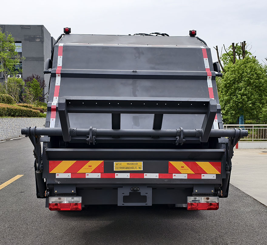 富巖汽車牌HWL5122ZYSEBEV純電動壓縮式垃圾車公告圖片