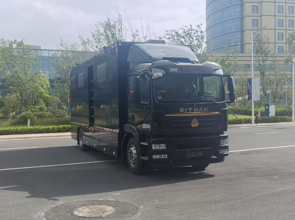 HWA5140TSYS6型宿營(yíng)車圖片