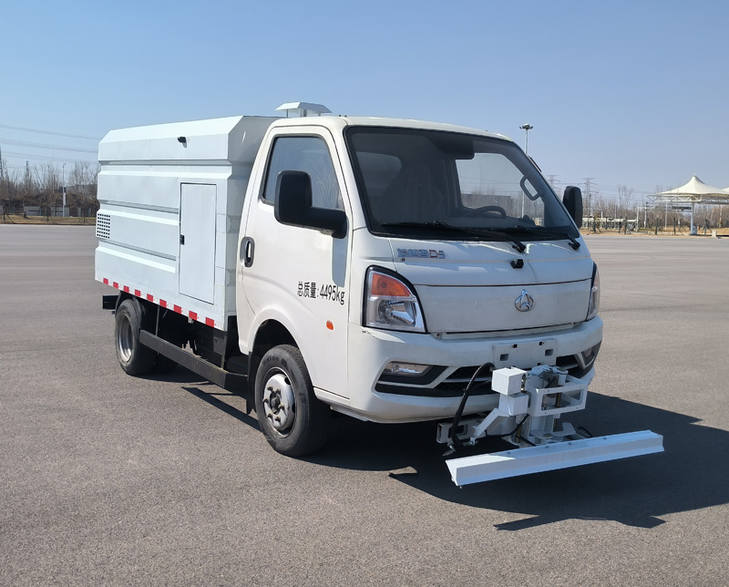 賽沃牌SAV5040TYHCKSBEV純電動路面養(yǎng)護(hù)車公告圖片