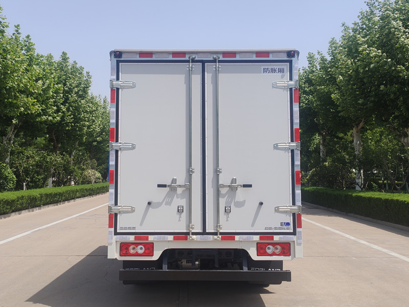福田牌BJ5045XXYEV58純電動(dòng)廂式貨車公告圖片
