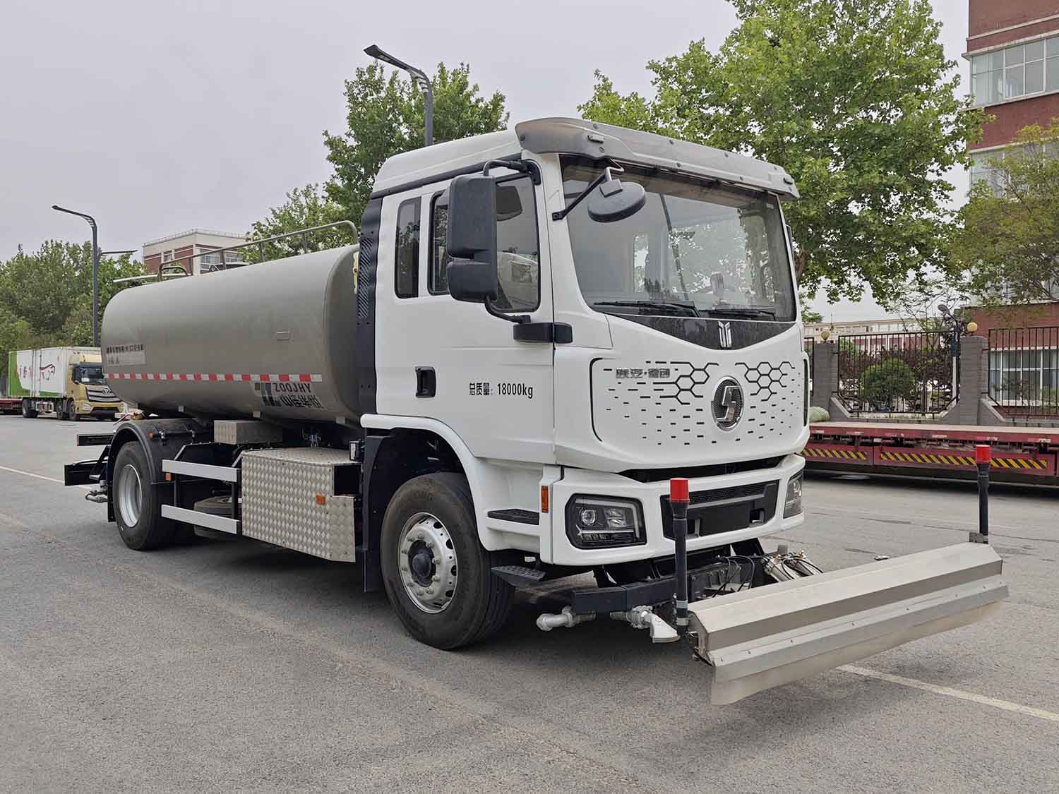 中佳華悅牌ZHN5187GQXSXBEV純電動清洗車