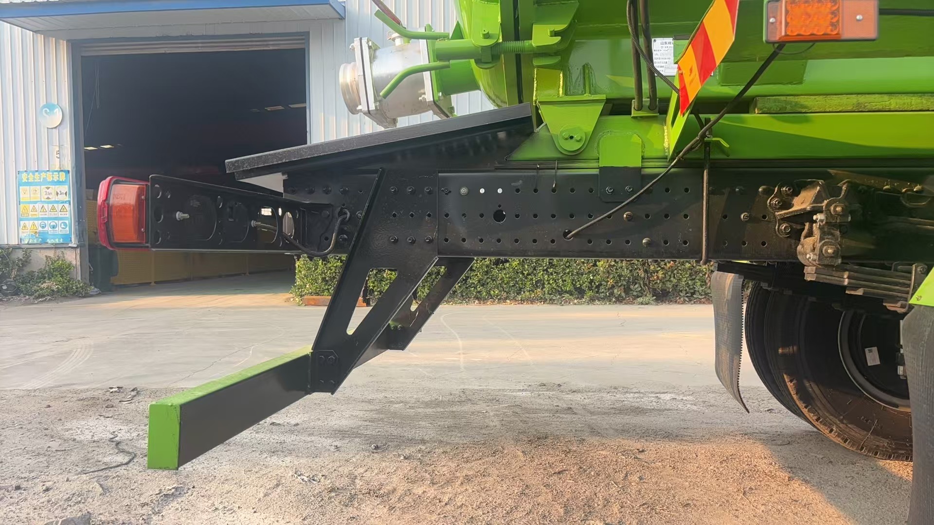 祥農(nóng)達(dá)牌SGW5182GXWBJ6吸污車公告圖片