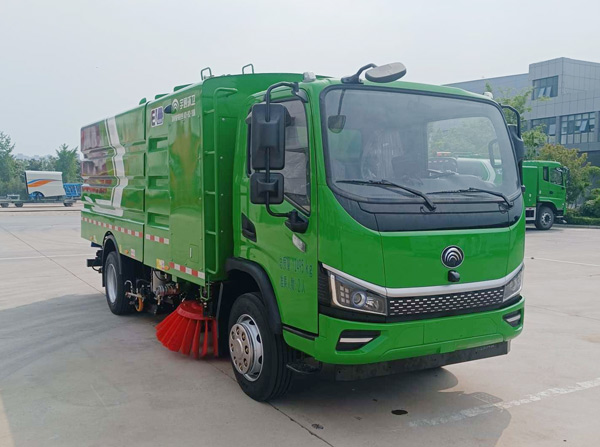 宇通牌YTZ5124TXSD0BEV純電動(dòng)洗掃車