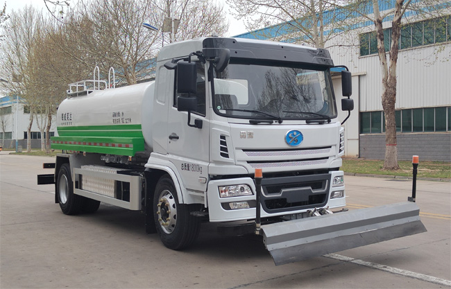 海威英達(dá)牌HWA5180GQXBMBEV純電動(dòng)清洗車