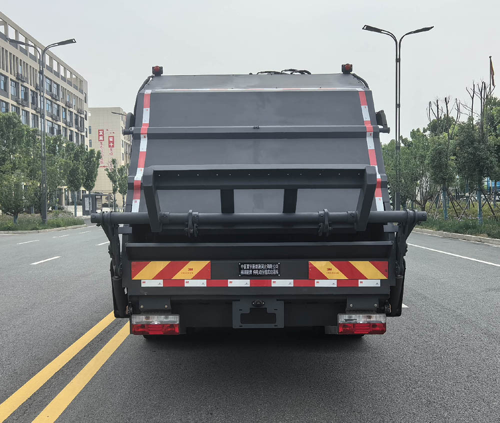 福瑞能牌ZMT5120ZYSEQBEV純電動壓縮式垃圾車公告圖片
