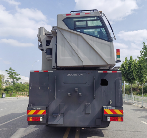 中聯(lián)牌ZLJ5960JQZ1200V全地面起重機公告圖片