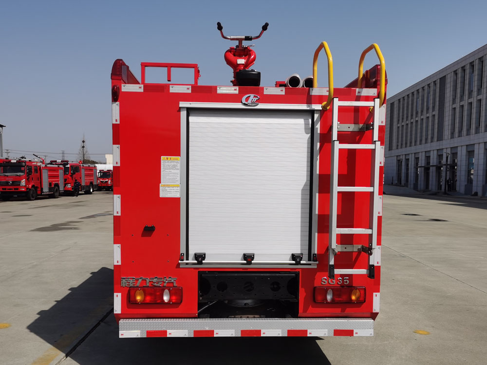 程力威牌CLW5100GXFSG35/AJP水罐消防車公告圖片