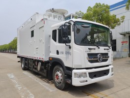 通信车