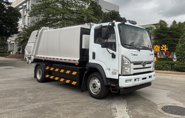 GH5120ZYSSTQBEV型純電動壓縮式垃圾車圖片