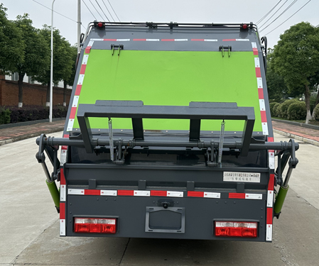 乘威牌LRT5070ZYSE6壓縮式垃圾車公告圖片