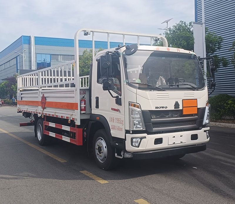 CL5121TQP6BXW型氣瓶運(yùn)輸車圖片