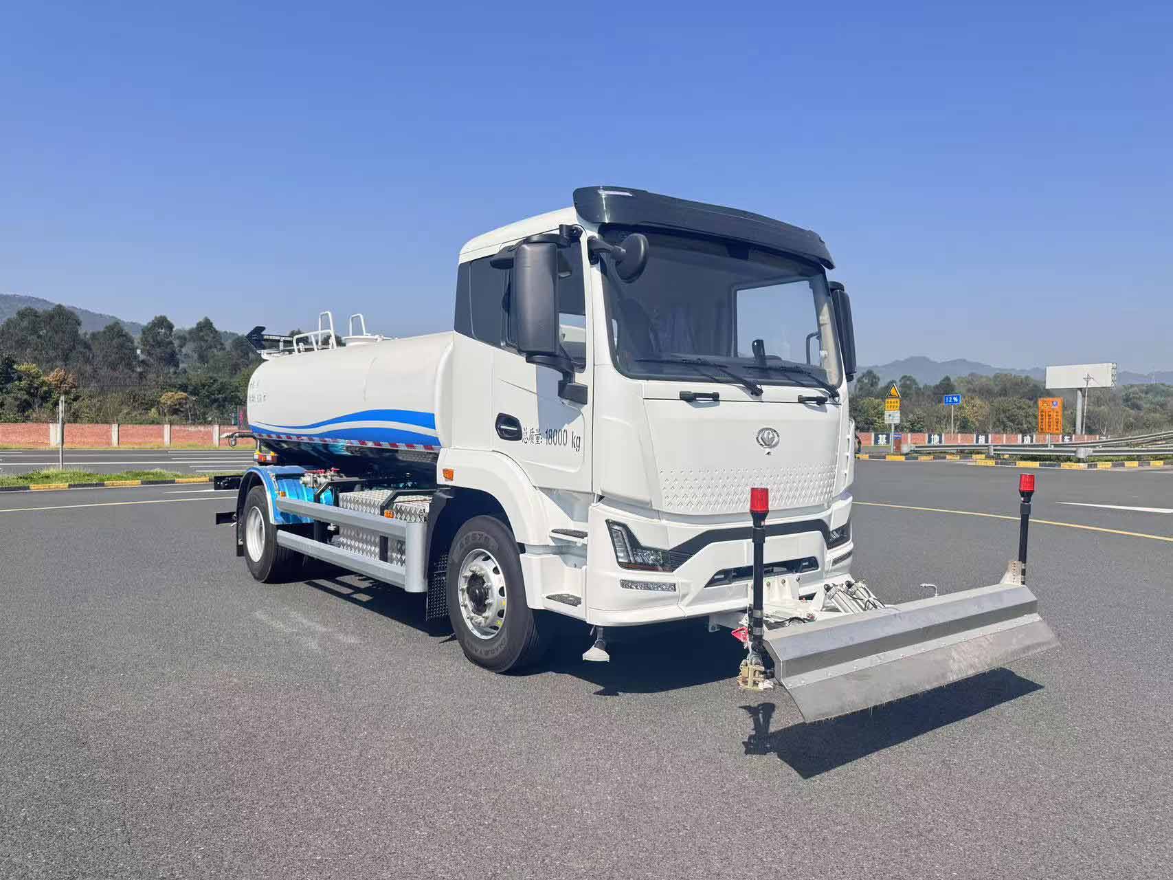 武客華中牌WH5181GQXBEV純電動清洗車