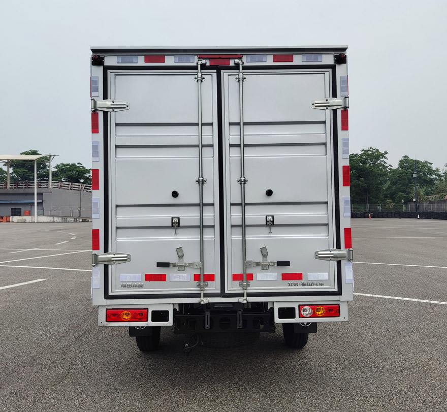 福田牌BJ5030XXY3JV7-87廂式貨車公告圖片