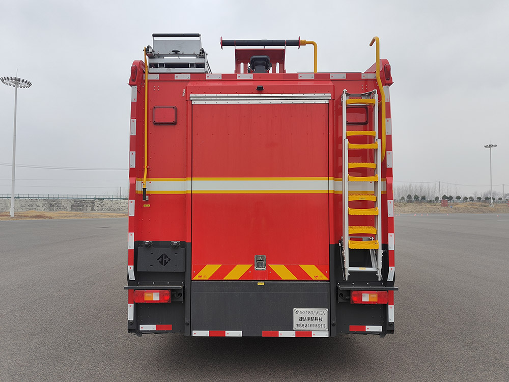 捷達(dá)消防牌SJD5390GXFSG180/WEA水罐消防車公告圖片