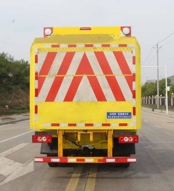 縱昂牌CLT5030TFZBJ6防撞緩沖車公告圖片