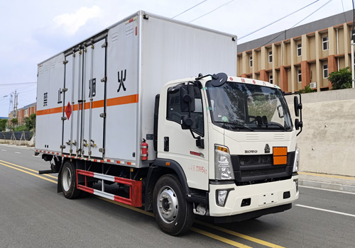 匯力威牌VVV5127XRYZZ6易燃液體廂式運(yùn)輸車公告圖片