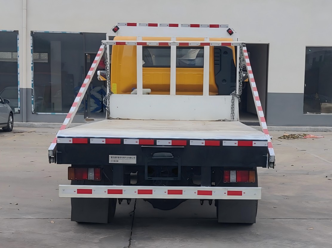 長(zhǎng)興德龍牌ZZZ5040ZBSEQ6擺臂式垃圾車(chē)公告圖片