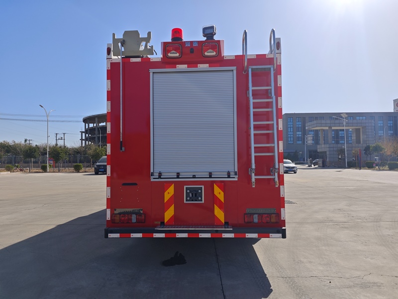 潤(rùn)泰牌RT5281GXFSG120/H6水罐消防車(chē)公告圖片