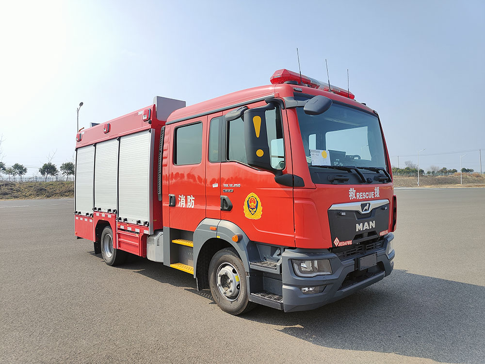 捷達(dá)消防牌SJD5121GXFAP30/MEA壓縮空氣泡沫消防車