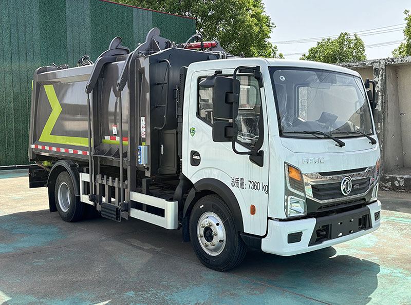 LRT5075ZZZEQ6型自裝卸式垃圾車圖片