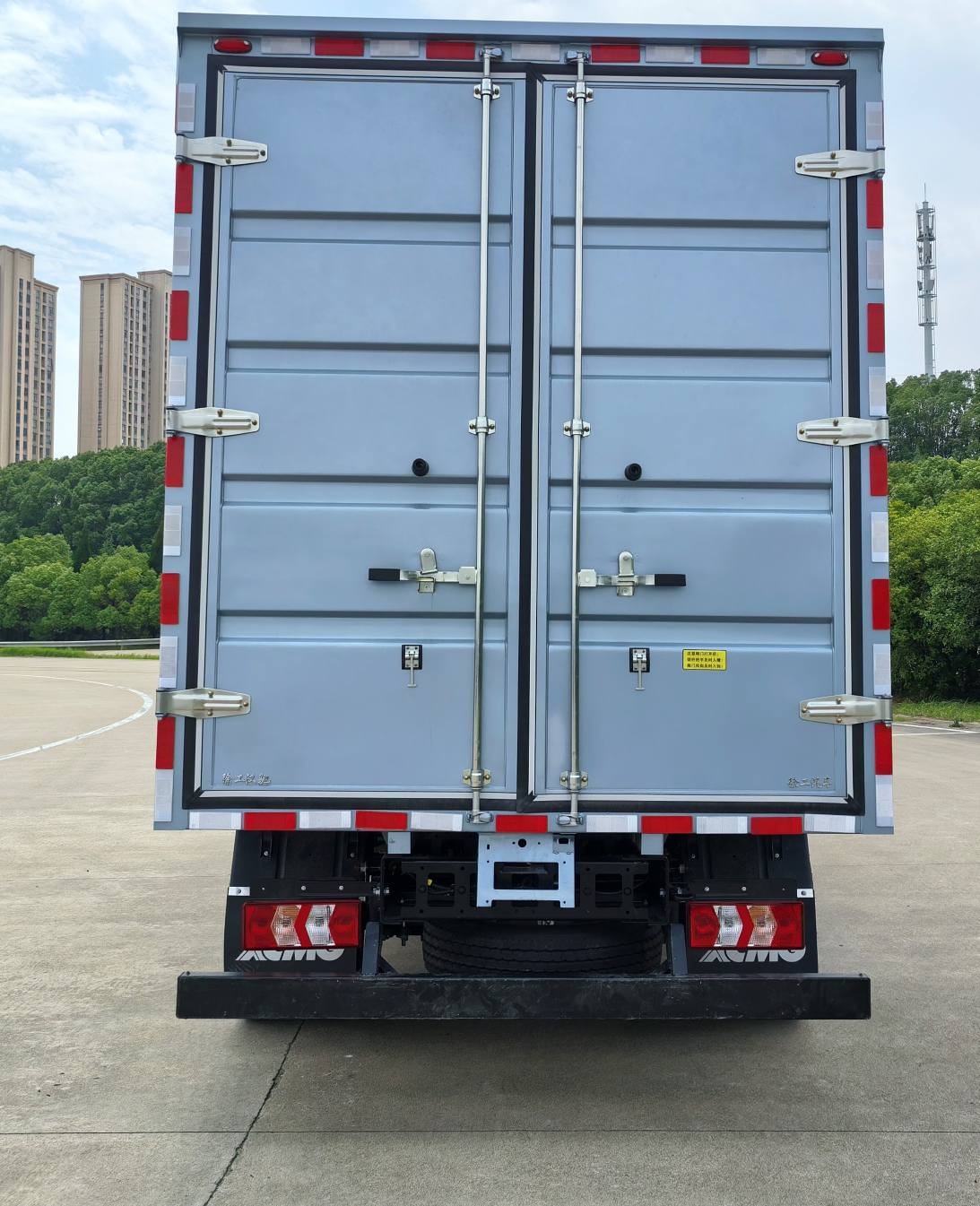 徐工牌XGA5046XXYBEVEA1純電動(dòng)廂式貨車公告圖片