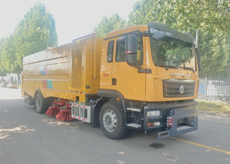 SYL5182TSL6型掃路車圖片