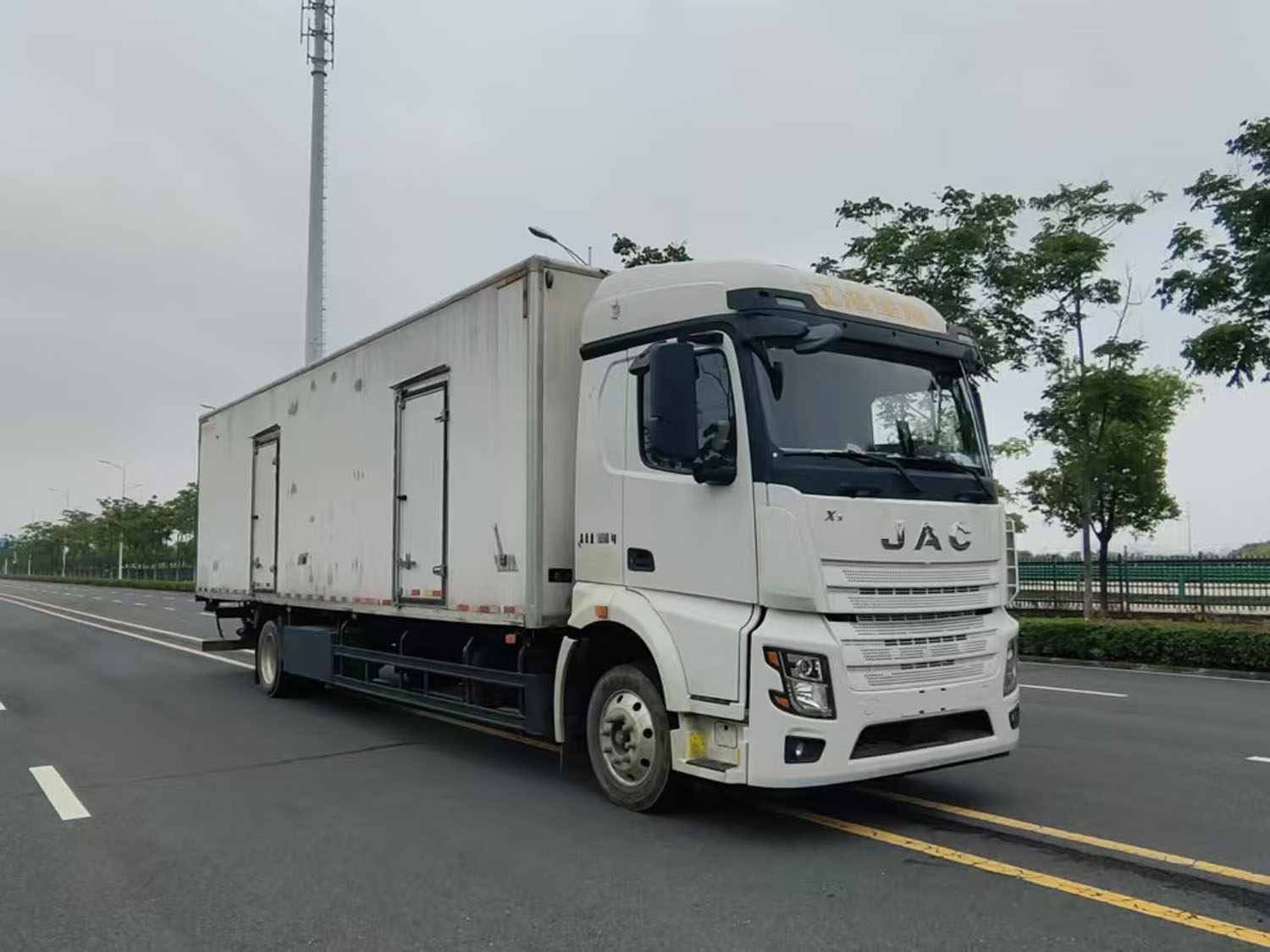 澳柯瑪牌AKM5180XLCHFC冷藏車