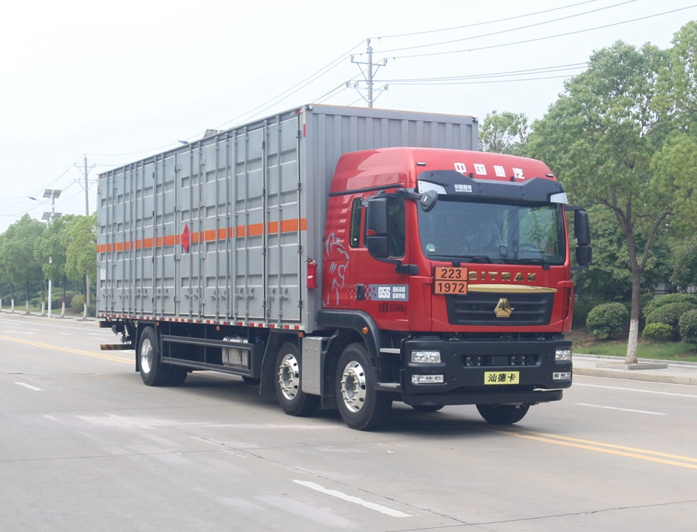 日途牌HTY5266XRQZZ6易燃?xì)怏w廂式運(yùn)輸車(chē)公告圖片