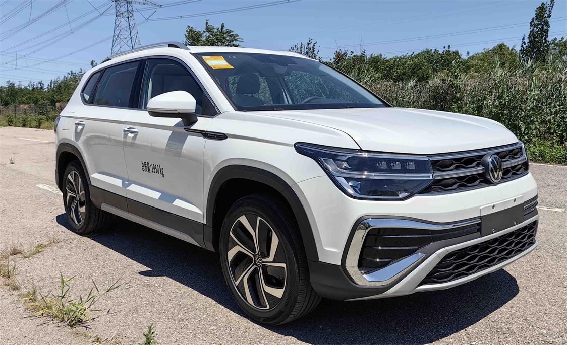 瓏致汽車牌LZV5020XGJ55工具車