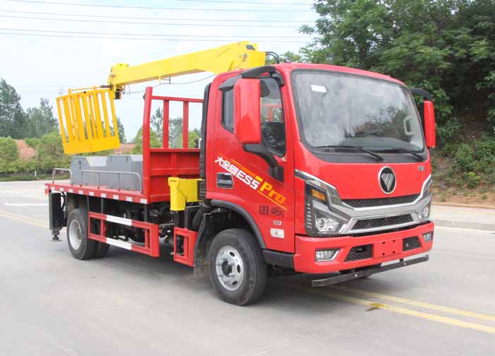 縱昂牌CLT5040XJXBJ6抽油機(jī)檢修車公告圖片