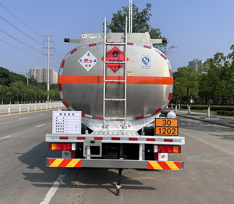 楚飛牌CLQ5186GJY6JWA加油車公告圖片