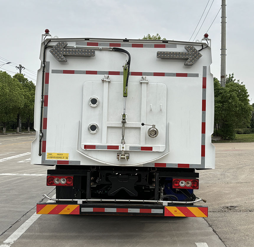乘威牌LRT5128TXSBJBEV純電動洗掃車公告圖片