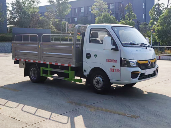 程力威牌CLW5030CTYAHJ桶裝垃圾運輸車公告圖片