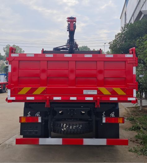 長(zhǎng)興德龍牌ZZZ5189ZZDEQ6抓斗式垃圾車(chē)公告圖片