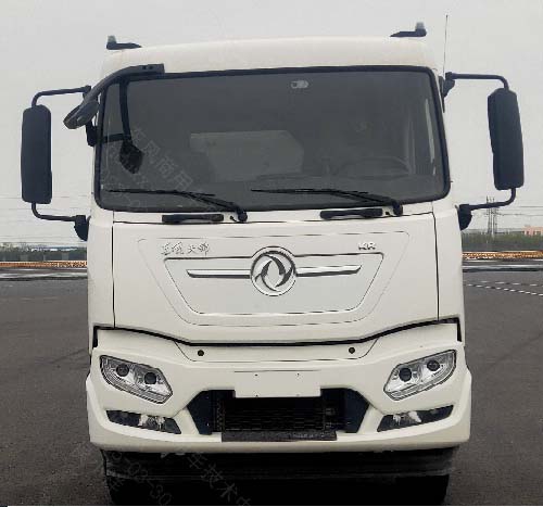 華東牌CSZ5180TXSBEV純電動(dòng)洗掃車公告圖片