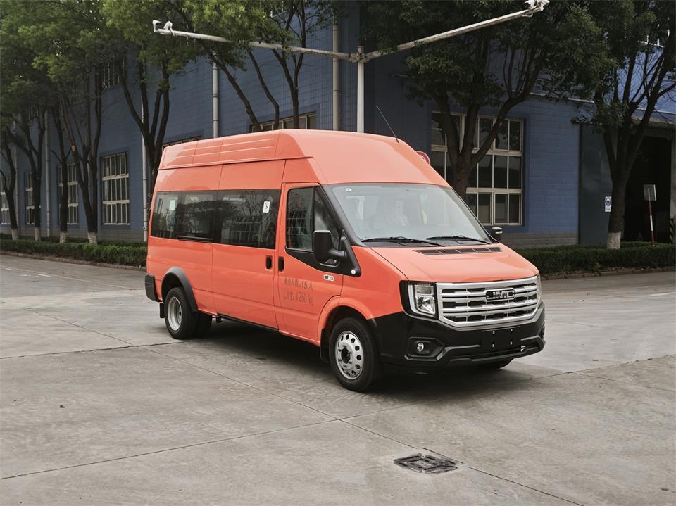 齊星牌QXC5040XYBJ6運(yùn)兵車