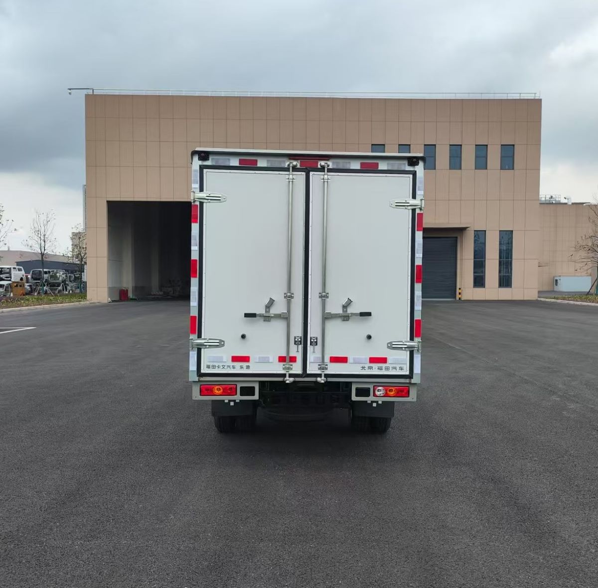 福田牌BJ5032XXYEVZ0純電動廂式貨車公告圖片