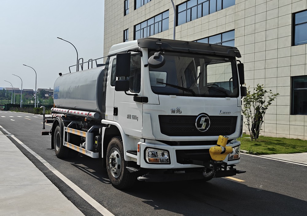 中汽力威牌HLW5160GPSSX6綠化噴灑車公告圖片