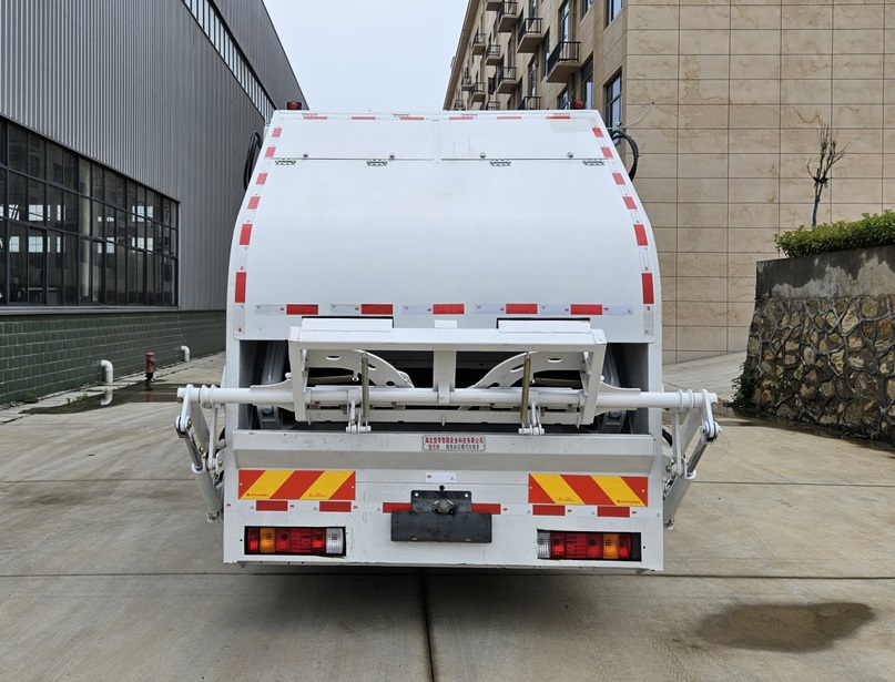 楚帝牌DCD5181ZYSDNBEV純電動壓縮式垃圾車公告圖片