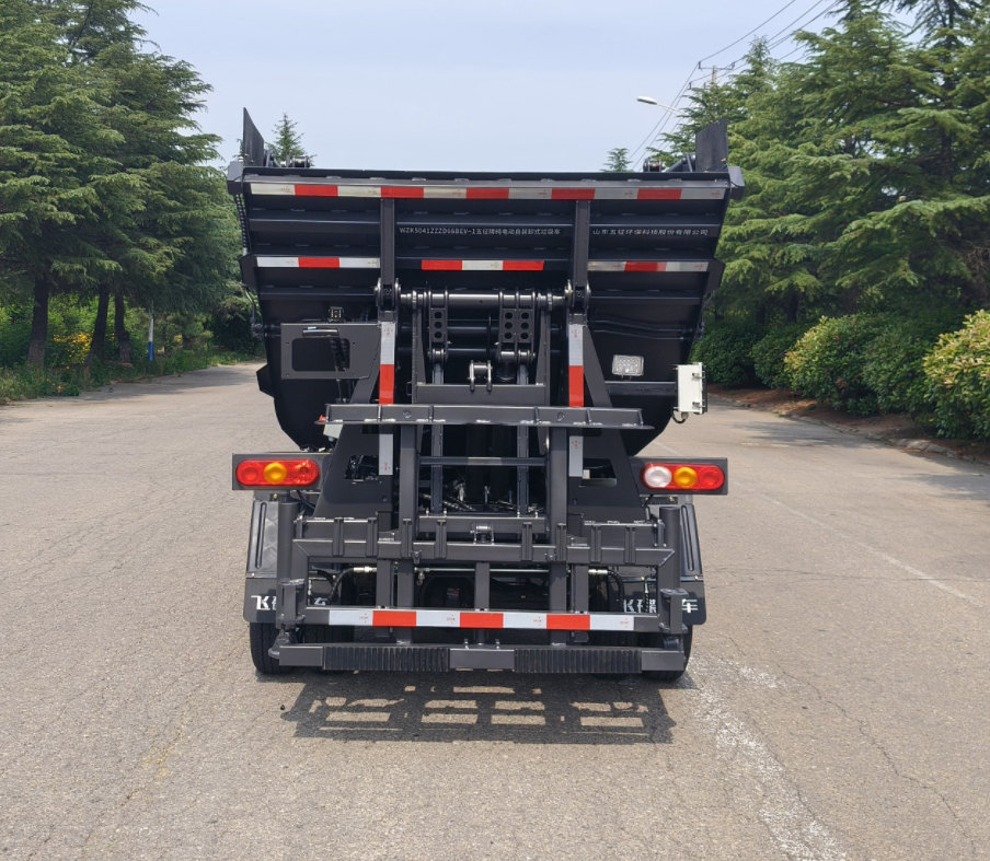 五征牌WZK5041ZZZD66BEV-1純電動(dòng)自裝卸式垃圾車公告圖片