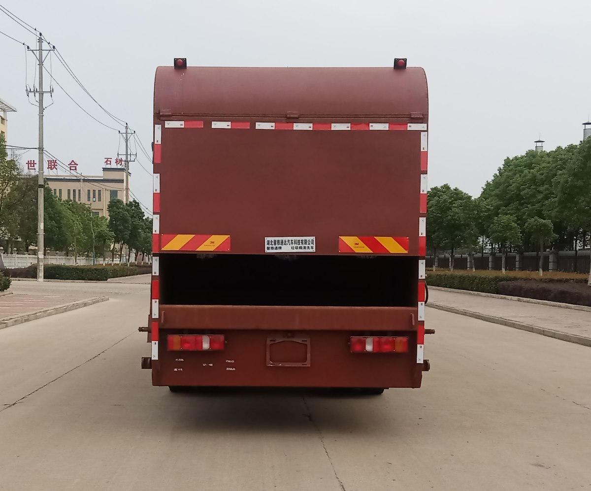 垃圾桶清洗車圖片