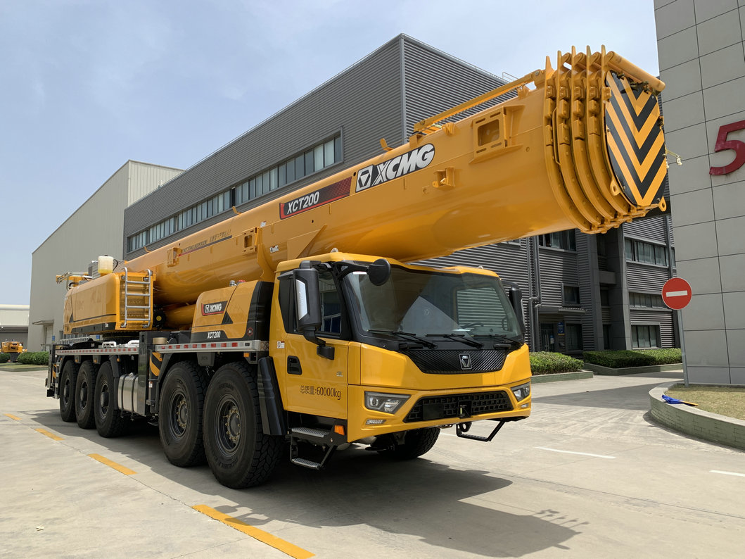 XZJ5601JQZ200G8型汽車起重機圖片