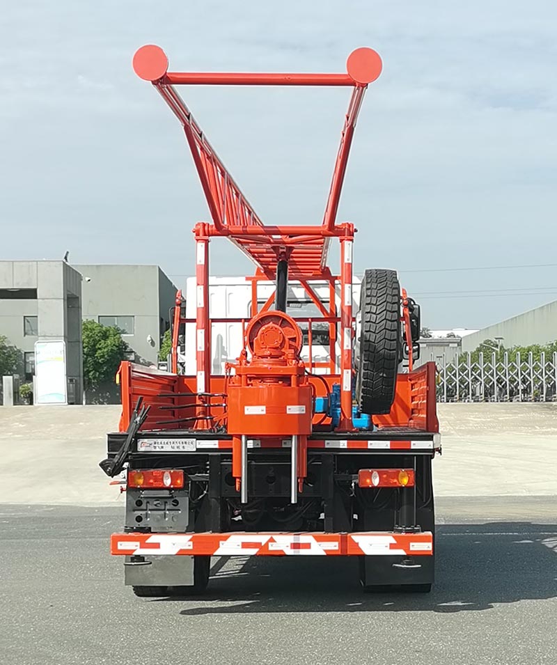 楚飛牌CLQ5120TZJ6DJ鉆機(jī)車公告圖片