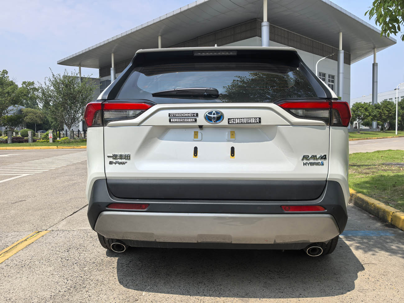 春星牌ZZT5022XDWHEV-6混合動力流動服務車公告圖片